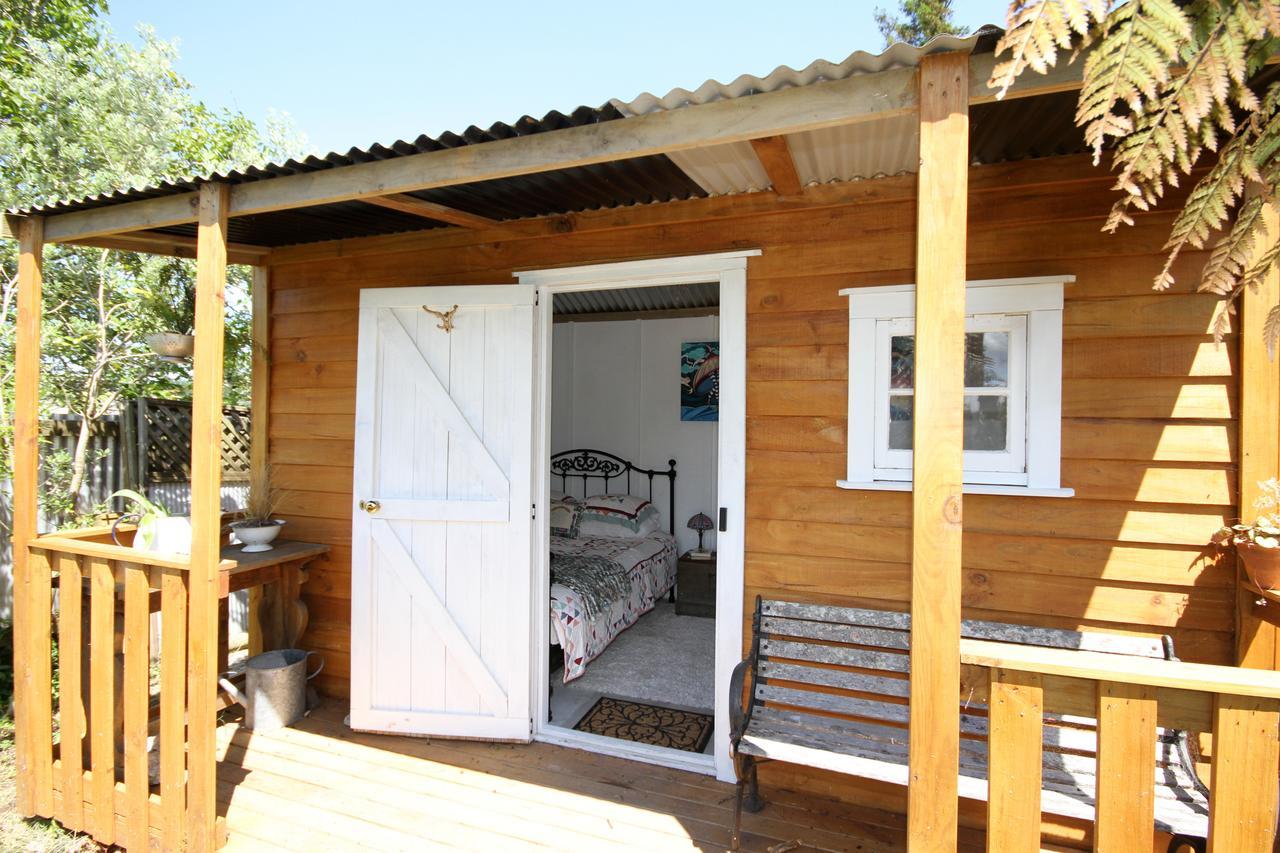 Вилла The Log Cabin & Packing Shed Уэйай Экстерьер фото